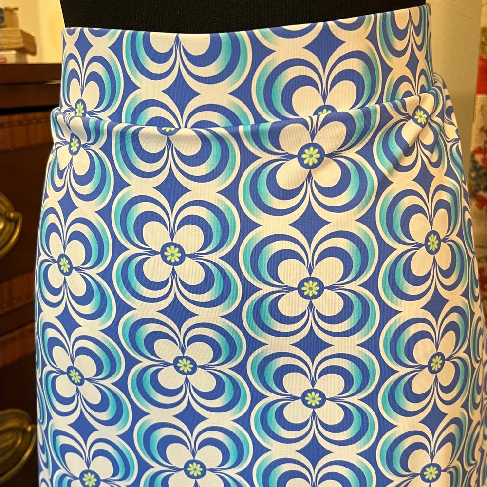 Lulu B Blue Floral Geometric Athletic Skirt with Built In Shorts - Picture 2 of 6
